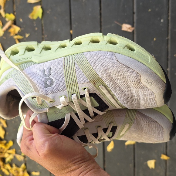 On Running Women's Sneakers - White and Light Green - Picture 3 of 13